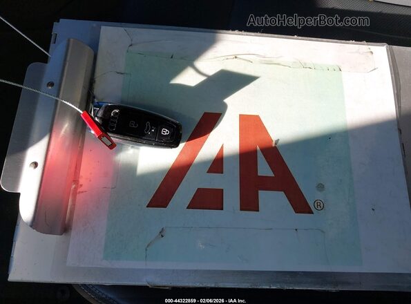 WA1CAAGE3RB017078 2024 AUDI Q8 E-TRON White Widok deski rozdzielczej