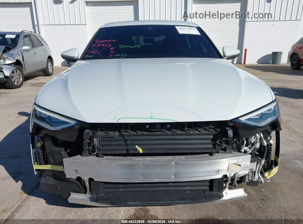 WA1CAAGE3RB017078 2024 AUDI Q8 E-TRON White Widok zestawu wskaźników