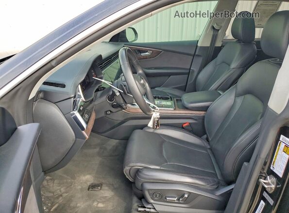 WA1CVAF16KD012244 2019 AUDI Q8 Black Widok wnętrza z przodu