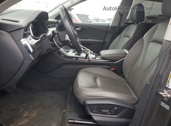 WA1CVAF17KD008901 2019 AUDI Q8 Gray Widok deski rozdzielczej