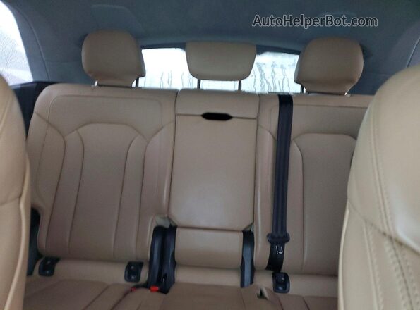 WA1CVAF17LD021763 2020 AUDI Q8 White უკანა სავარძლების ხედი