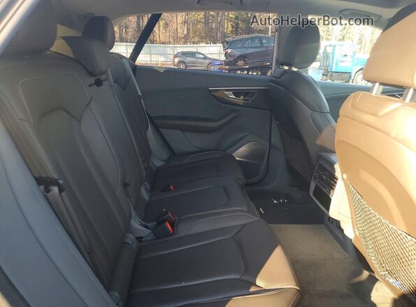 WA1CVBF16ND004977 2022 AUDI Q8 Черный Вид задних сидений