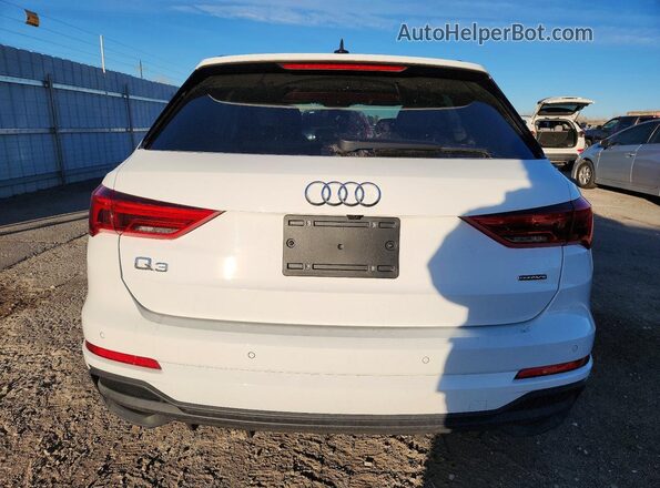 WA1DECF30R1169927 2024 AUDI Q3 White Widok z tyłu