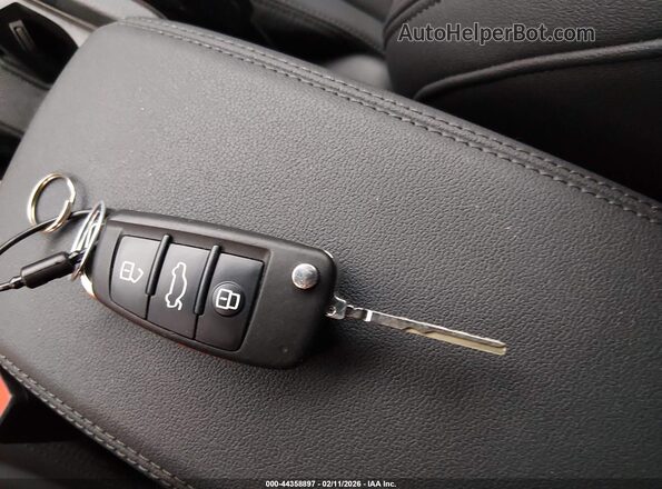 WA1DECF30S1056288 2025 AUDI Q3 Серый Вид панели приборов