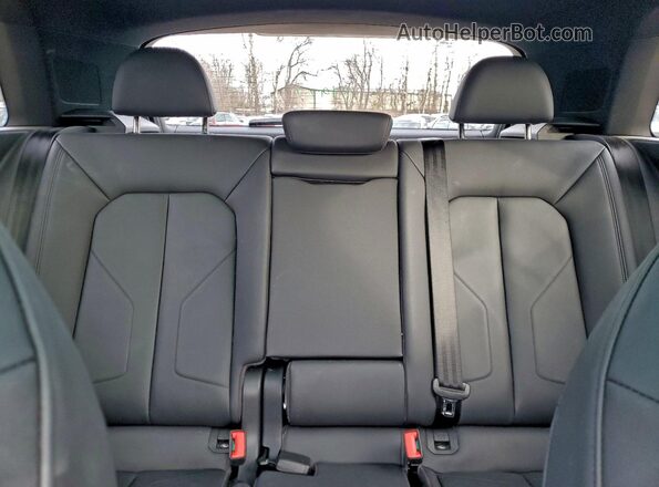 WA1DECF37P1032965 2023 AUDI Q3 Black Vista de los asientos traseros