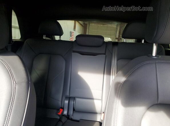 WA1DECF3XS1016087 2025 AUDI Q3 Black Вид задніх сидінь