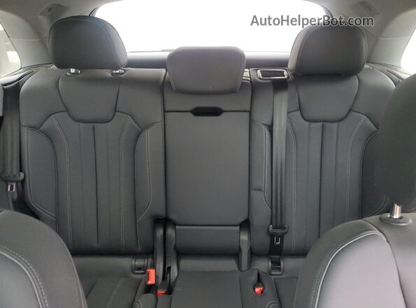 WA1E2AFY9R2015157 2024 AUDI Q5 Черный Вид задних сидений