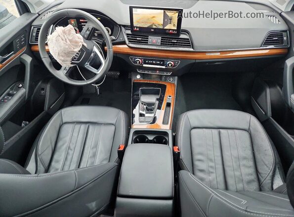 WA1EAAFY7P2133952 2023 AUDI Q5 Серый Вид панели приборов
