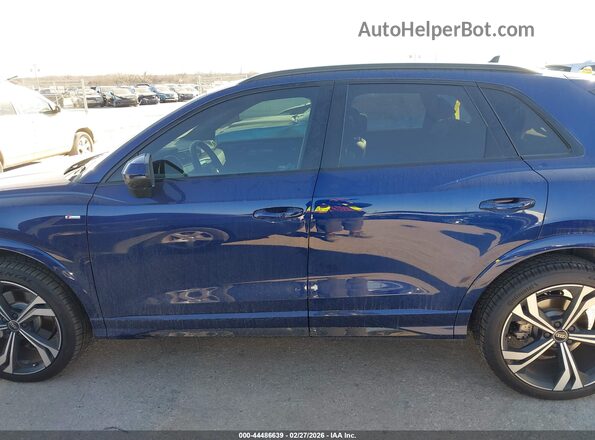 WA1EECF31P1022422 2023 AUDI Q3 Синий Панорамный вид салона 360°
