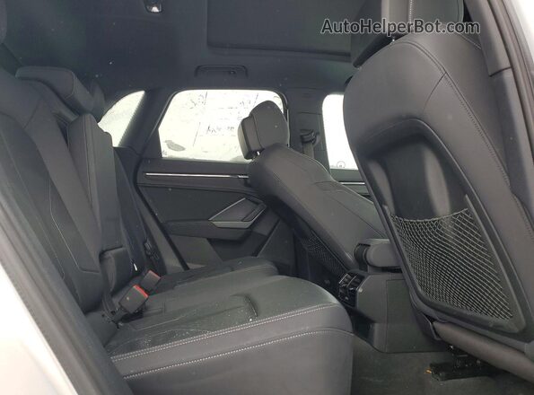 WA1EECF32N1014049 2022 AUDI Q3 Белый Вид задней части салона