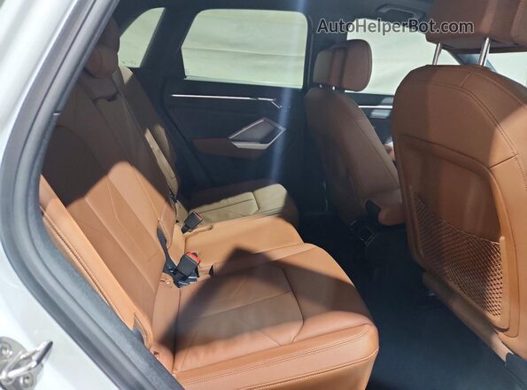 WA1EECF32S1071279 2025 AUDI Q3 Белый Вид задних сидений
