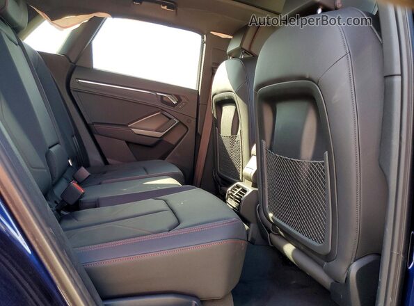 WA1EECF32S1079558 2025 AUDI Q3 Blue Вид задньої частини салону