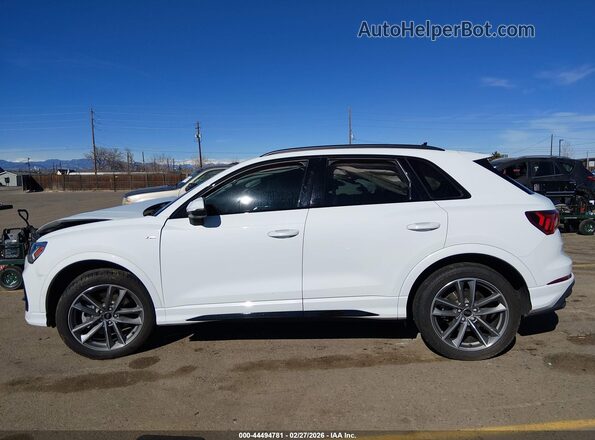WA1EECF35P1122314 2023 AUDI Q3 Белый Вид задней части салона