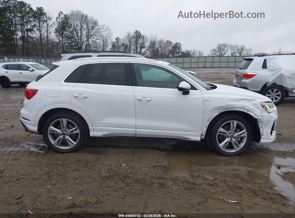 WA1EECF36M1132524 2021 AUDI Q3 Белый Вид задней части салона