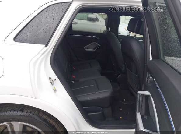 WA1EECF36M1132524 2021 AUDI Q3 Белый Вид наклейки с VIN-кодом