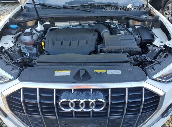 WA1EECF36P1034372 2023 AUDI Q3 White Вид підкапотного простору
