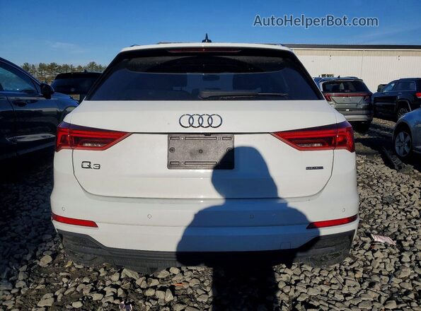 WA1EECF36P1034372 2023 AUDI Q3 White Вид ззаду