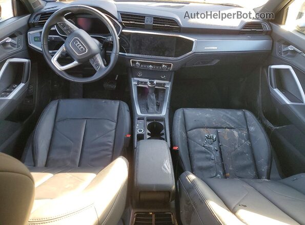 WA1EECF38R1078473 2024 AUDI Q3 Black Vista del salpicadero