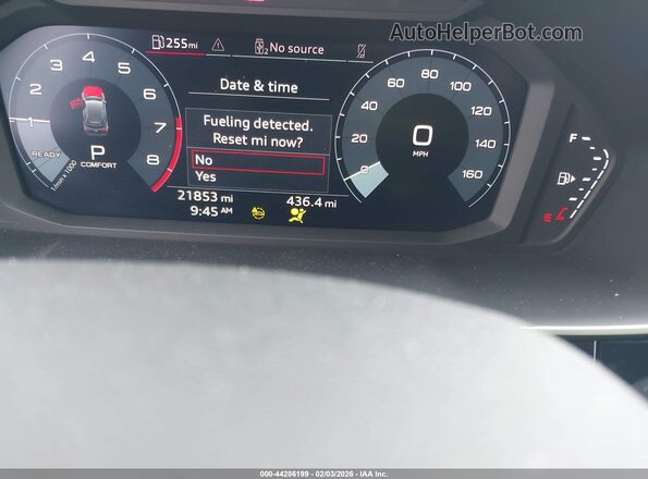 WA1EECF3XP1143563 2023 AUDI Q3 Серый 