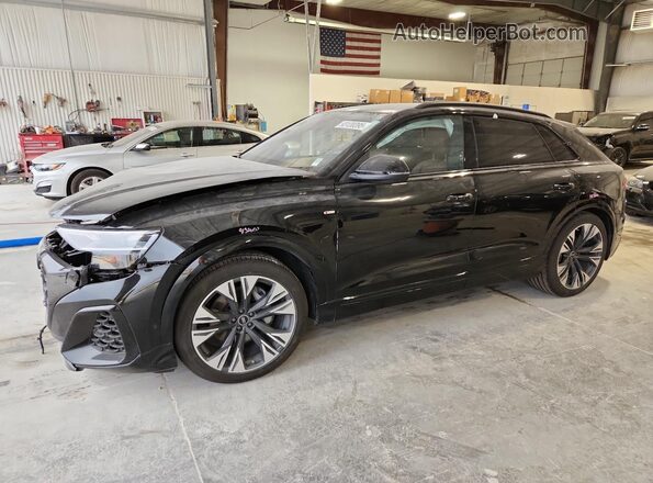 WA1EVBF1XSD037601 2025 AUDI Q8 Черный Передняя левая четверть