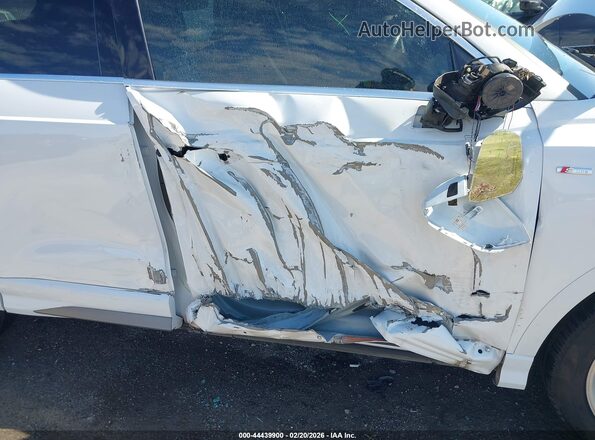 WA1FECF39L1101822 2020 AUDI Q3 White Widok z przodu