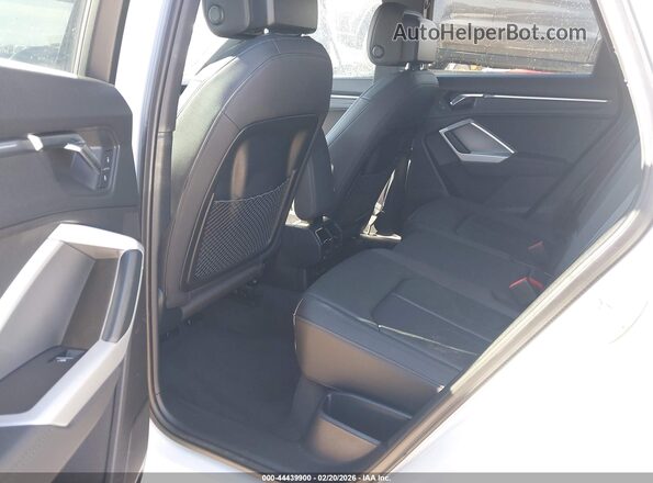 WA1FECF39L1101822 2020 AUDI Q3 White Widok naklejki z numerem VIN