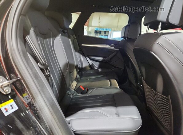 WA1GAAFY5S2025329 2025 AUDI Q5 Черный Вид задней части салона