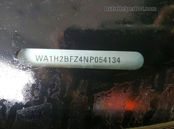 WA1H2BFZ4NP054134 2022 AUDI Q4 Gray Vista de la etiqueta del VIN