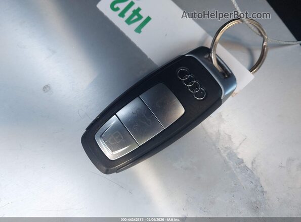 WA1H2BFZ8NP015028 2022 AUDI Q4 Черный Вид панели приборов
