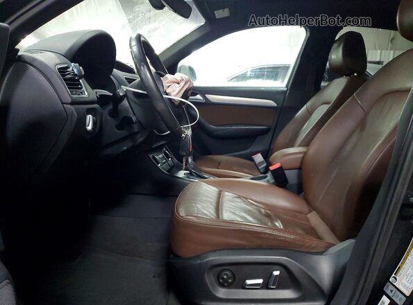 WA1HCCFS2HR014066 2017 AUDI Q3 Black წინა სალონის ხედი