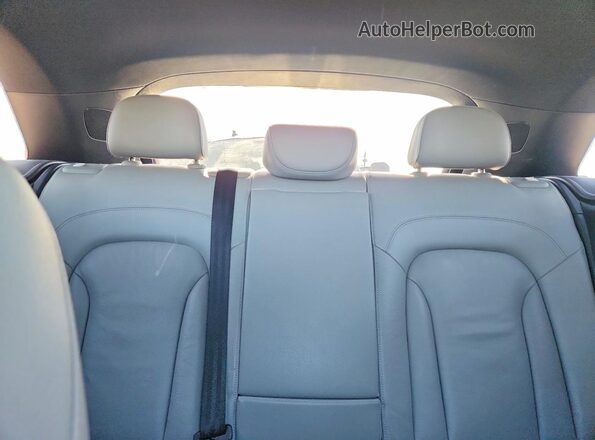 WA1HCCFS3HR013847 2017 AUDI Q3 White Вид задніх сидінь