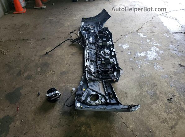 WA1J2BFZ5NP047937 2022 AUDI Q4 Серый Вид наклейки с VIN-кодом