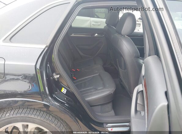 WA1JCCFS2JR006024 2018 AUDI Q3 Black Vista de la etiqueta del VIN