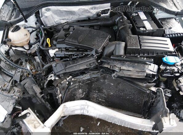 WA1JCCFS6HR008501 2017 AUDI Q3 White Widok z tyłu