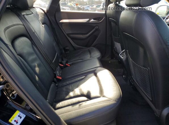 WA1JCCFS9HR006743 2017 AUDI Q3 Black Widok wnętrza z tyłu