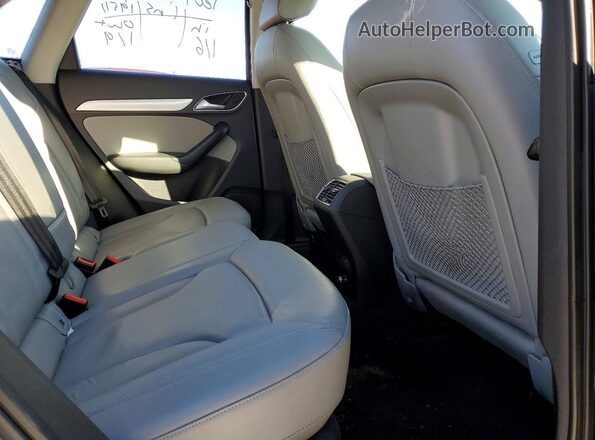 WA1JFCFS9GR014380 2016 AUDI Q3 Blue უკანა სავარძლების ხედი