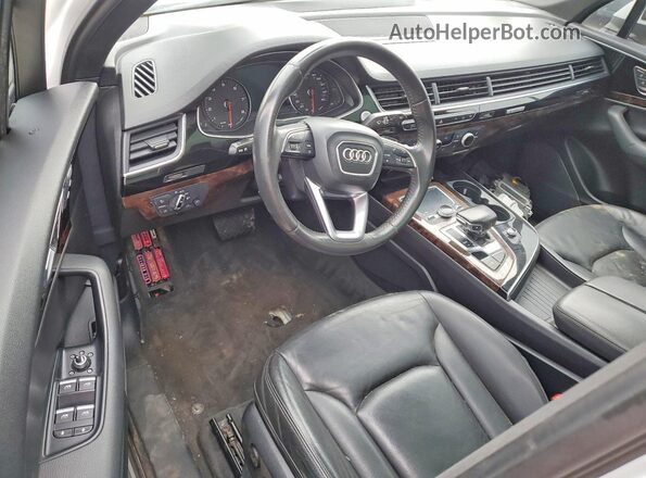 WA1LAAF73HD035313 2017 AUDI Q7 White Dashboard view