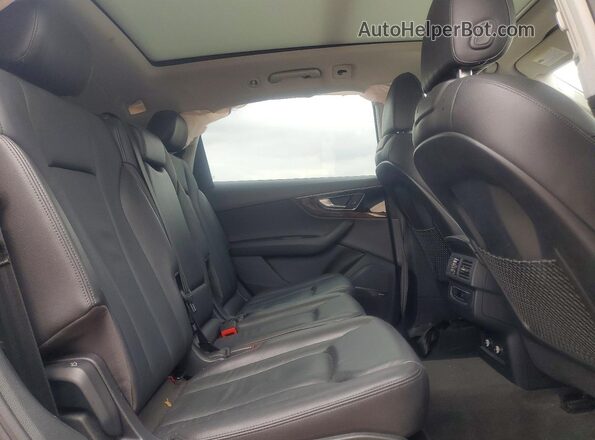 WA1LAAF73JD018470 2018 AUDI Q7 Черный Вид задней части салона