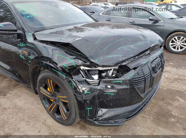 WA1LAAGE2PB023421 2023 AUDI E-TRON Черный Вид спереди