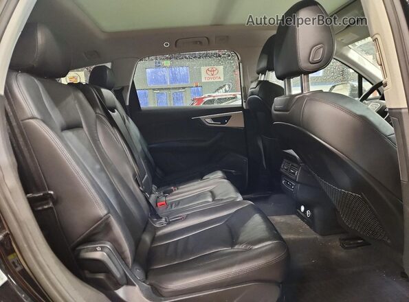 WA1LHAF72JD030590 2018 AUDI Q7 Черный Вид задней части салона