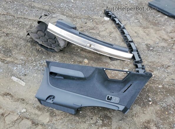 WA1LHAF74KD043357 2019 AUDI Q7 Белый Вид наклейки с VIN-кодом