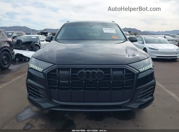 WA1LXBF79PD006014 2023 AUDI Q7 Black Widok wnętrza z tyłu