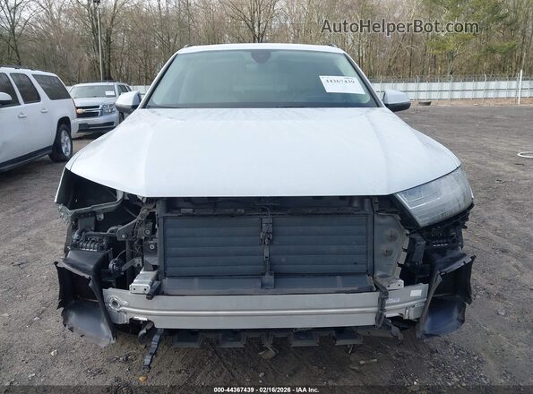 WA1VAAF72HD024943 2017 AUDI Q7 Белый Вид задней части салона