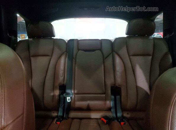 WA1VAAF74HD003639 2017 AUDI Q7 Black Widok tylnych siedzeń