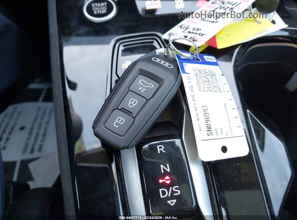 WAU2BCFU6SN096993 2025 AUDI ALL Silver Dashboard view