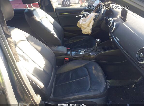 WAUB8GFF5J1002180 2018 AUDI OTHER Серебряный Вид салона спереди