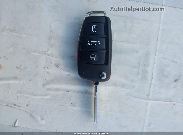 WAUB8GFF9H1031417 2017 AUDI OTHER Красный Вид панели приборов