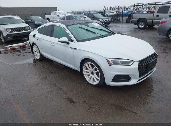 WAUBNCF55KA044455 2019 AUDI OTHER Белый Передняя правая четверть