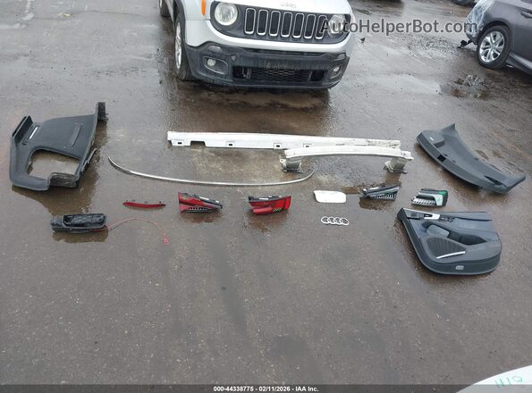 WAUBNCF55KA044455 2019 AUDI OTHER Белый Вид щитка приборов