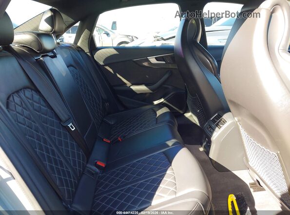 WAUC4AF42KA058669 2019 AUDI S4 Gray Widok naklejki z numerem VIN